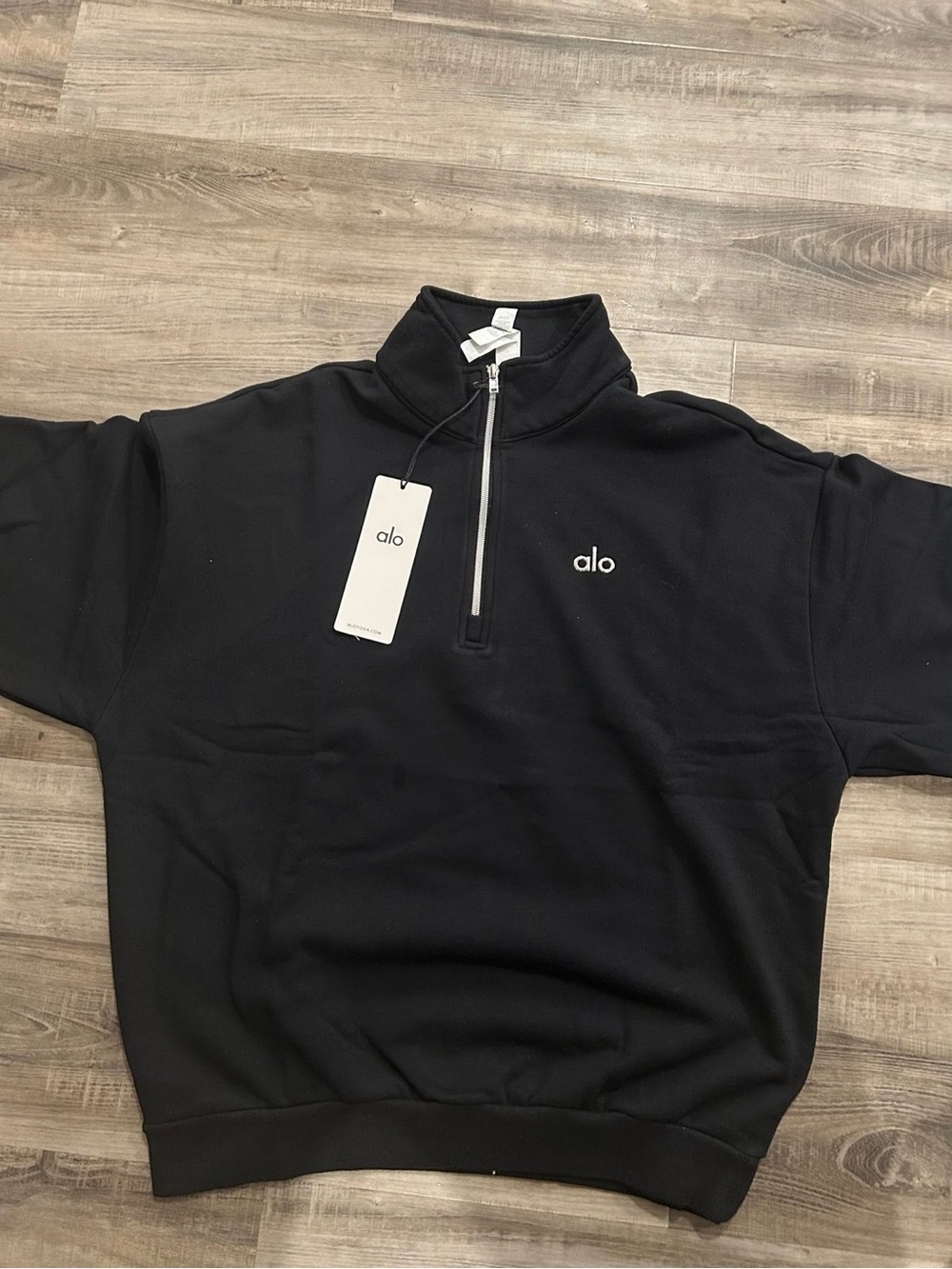 ALO Yoga Men’s Black Half-Zip Sweatshirt
